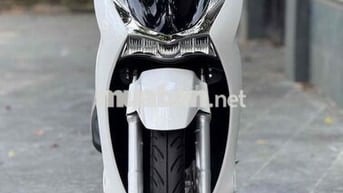 Nhìn lại Honda Dylan - Chiếc tay ga một thời vang bóng SH 160i ABS 2024 Lướt ( GÓP BAO NỢ 6 )