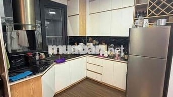 bán chung cư FLC Phạm Hùng, 3 ngủ đủ nội thất hiện đại ở ngay