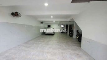 Cho thuê 3 tầng mặt tiền Hồ Xuân Hương