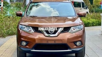 Nissan X trail 2016 2.5 SV 4WD - 10 km