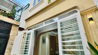 NHÀ PHỐ YÊN TĨNH AN NINH TRUNG TÂM P9