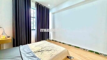 Căn hộ full nội thất máy giặt riêng tách bếp với không gian bếp mở