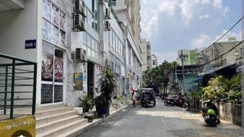 Cho thuê căn hộ 377 Tân Hương, Tân Phú. 64m2, full nội thất gỗ