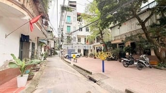 TẬP THỂ PHỐ ĐẠI LA - TẦNG 3 - LÔ GÓC 3 THOÁNG - SÂN CHƠI - NGÕ OTO