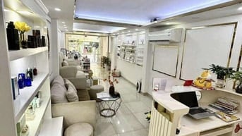 TIỆM GỘI ĐẦU MÓNG TAY THUÊ 12 TRIỆU/ THÁNG GIÁ 4TỶ450 HD 5 NĂM HẺM 6M 