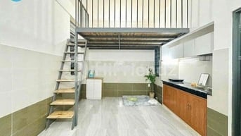 Duplex giáp tân bình - đi bộ qua đh công thương - phòng rộng