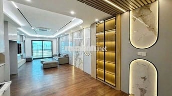 Siêu phầm Hoàng Quốc Việt, ô tô tránh, lô góc, thang máy 55m2 21 tỷ