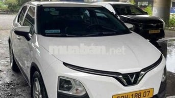 VinFast VF5 Plus 2024 mua pin