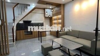 BÁN NHÀ BẠCH ĐẰNG , NGÕ NÔNG GẦN CHỢ , DTSD 30M . 4 TẦNG . FUL NỘITHAT