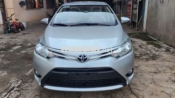Toyota Vios E 2017 số sàn màu bạc.xe 0k