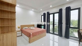 Phòng ban công đủ nt 6tr5 ở liền gần Lotte Q7