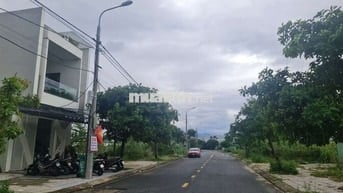 Vị Trí Quá Đẹp , Dt Đất Rộng , Thích hợp đầu tư