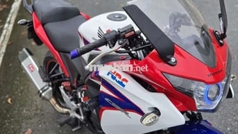 Em muốn bán chiếc Honda CBR150R cực đẹp