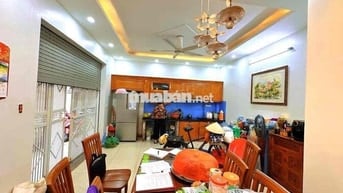 ĐÀO TẤN - LÔ GÓC - NHÀ MỚI ĐẸP Ở NGAY - MẶT TIỀN RỘNG