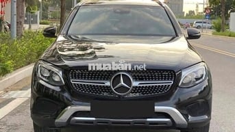 Mercedes Benz GLC250 4Matic sx 2017 màu đen/kem