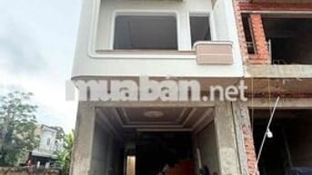 bán nhà chính chủ mặt tiền kinh doanh tại dĩ an bình dương. p đông hoà