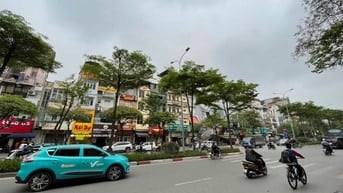 Cho thuê nhà mặt phố Đào Tấn 52m2 x 4 tầng 40tr trung tâm quận Ba Đình