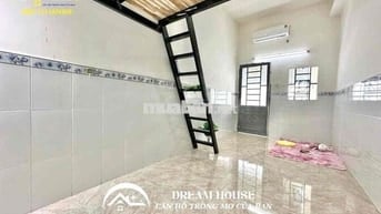 DUPLEX GÁC CAO BAN CÔNG MÁY LẠNH - MỚI XÂY RỘNG RÃI MẶT TIỀN THẠCH LAM