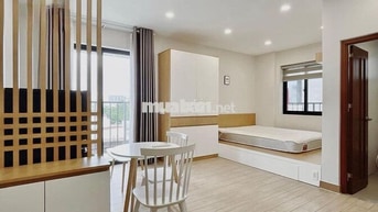 CHO THUÊ CĂN HỘ ĐẸP TẠI QUẬN 7 – BAN CÔNG THOÁNG MÁT, FULL NỘI THẤT