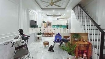 BÁN NHÀ MỚI TÂN PHÚ, PHƯỜNG TÂN SƠN NHÌ, HẺM XE HƠI, 43M2, NHỈNH 6 TỶ