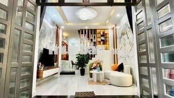 NHÀ VỊ TRÍ ĐẸP, CÁCH LÊ VĂN KHƯƠNG 50m, DT 4,2+13