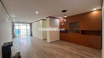 Cần bán căn hộ chung cư Hoàng Anh Thanh Bình, 3PN, View quận 1