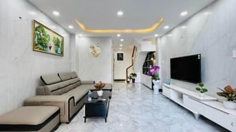 BÁN NHÀ PHỐ VĨNH HƯNG – SÁT TRƯỜNG HỌC – Ô TÔ TRÁNH – THANG MÁY – KD