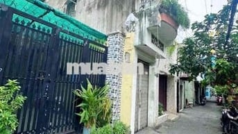 NHÀ Ở PHÚ QUẬN VỊ TRÍ ĐẸP GIÁ TỐT