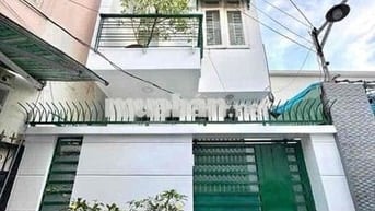 Giáp Quận 1, DT lớn 90m2, nhà 3 tầng 3PN, Hoàng Hoa Thám Bình Thạnh