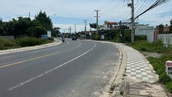 10x37(449m2) 100m2 Tc Nguyễn Chí Thanh Tân Bình LaGi Giá Cực Rẻ Chỉ 3,