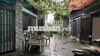 Cho thuê nhà 2 xẹc Nguyễn Văn Quá 3pn2wc