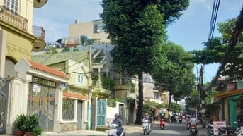 Cho thuê ( tấng 1,2,3 ) tòa nhà MT số 7 Phan bội châu P 2-BT 50 triệu.