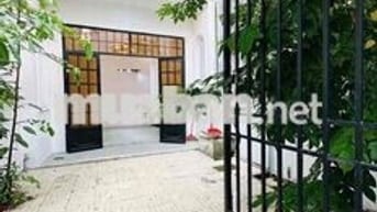 GIÁ RẺ - 10tr5 - 4pn2wc - sân rộng- P3 - NV Công -Ngay ĐH Gia Định