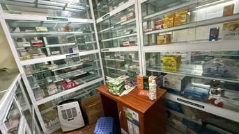 BẢN TỦ THUỐC ĐẸP CÒN MỚI 90% QUẬN BA ĐÌNH HÀ NỘI