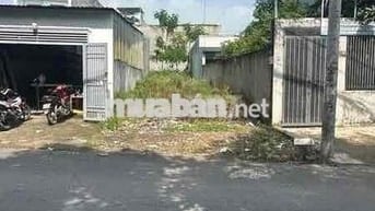 MT NHỰA 8M BÁN NHANH LÔ ĐẤT 135M2 GIÁ 650TR NGAY TT. CỦ CHI
