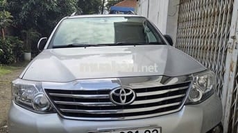 Toyota Fortuner 2015 2.7V 4x2 AT - 150000 km