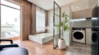 PENTHOUSE 1PN - TÁCH BẾP - FULL NT - BAN CÔNG NGAY NGÃ TƯ BẢY HIỀN