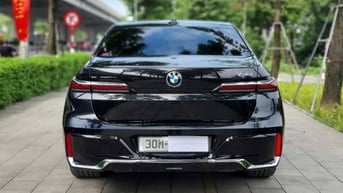 Bán BMW 735i M-Sport sản xuất 2023. Xe Hà Nội cực mới.