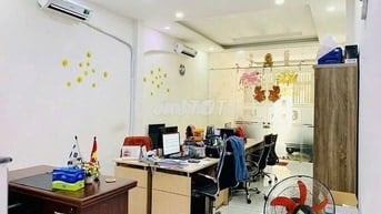 Cho thuê nhà mặt tiền đường Trần Văn Dư, dt 4x18 trệt 2 lầu