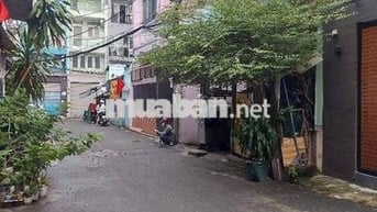 BÁN NHÀ XÔ VIẾT NGHỆ TĨNH, HÀNG XANH, 2 TẦNG BTCT, GIÁ 4.8 TỶ TL