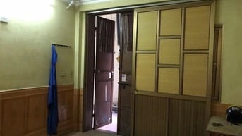Cho thuê nhà riêng khu Nguyễn Trãi gần chợ Phùng khoang  Dt 30 m x4’5T