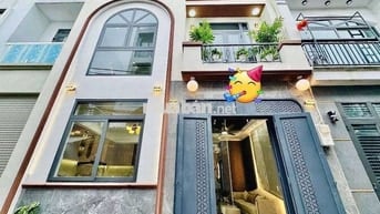 NHÀ MỚI , 2 TẦNG HẼM XE HƠI , ĐƯỜNG HUỲNH VĂN NGHỆ , QUẬN GÒ VẤP