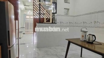 Cho thuê nhà gần cầu Ông Dầu,/đs 2,p.HBP 3 tầng full NT giá 13,5tr