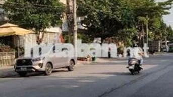 Bán MT Cao Thị Chính, TT Phú Thuận, Quận 7, 7mx9m sân 40m2, nhỉnh 4 ti