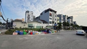 Cho thuê tầng 1 để kinh doanh, mặt đường đôi mới mở phố Đức Giang