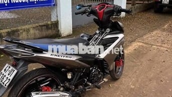 xe cà vẹt xám đỏ