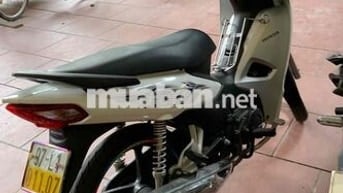 do không hợp mệnh cần bán xe wave đời 2022 .