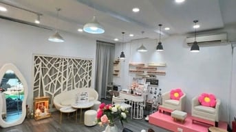 CHÍNH CHỦ LÀM MÓNG SPA HD THUÊ 2 NĂM THUÊ 10 TRIỆU/ THÁNG GIÁ 2 TỶ 050