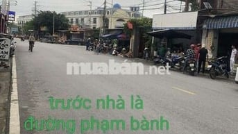 *** Nhà có 2 mặt tiền đường lớn, tiện cho kinh doanh bán buôn