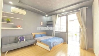 CHO THUÊ PHONG 35M2 FULL NT BAN CÔNG ĐƯỜNG NƠ TRANG LONG GẦN QUẬN 1